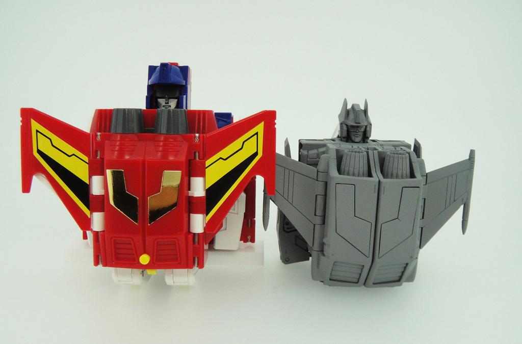 Takara Tomy Masterpiece Star Saber Comparison Shots - Saber as Torso