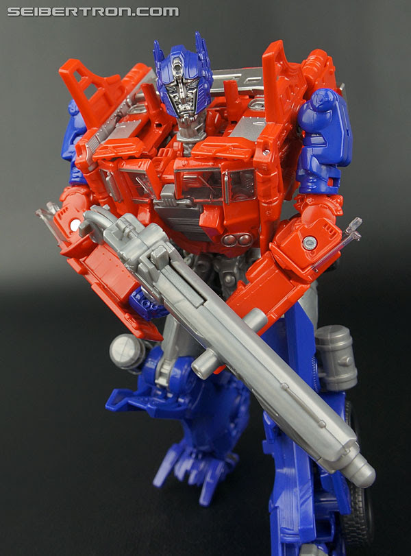 New Gallery: Age of Extinction Generations Voyager Evasion Mode Optimus Prime