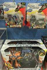 Transformers Prime "Robots in Disguise" Bumblebee vs. Starscream Entertainment Pack Spotted at Canadian Retail