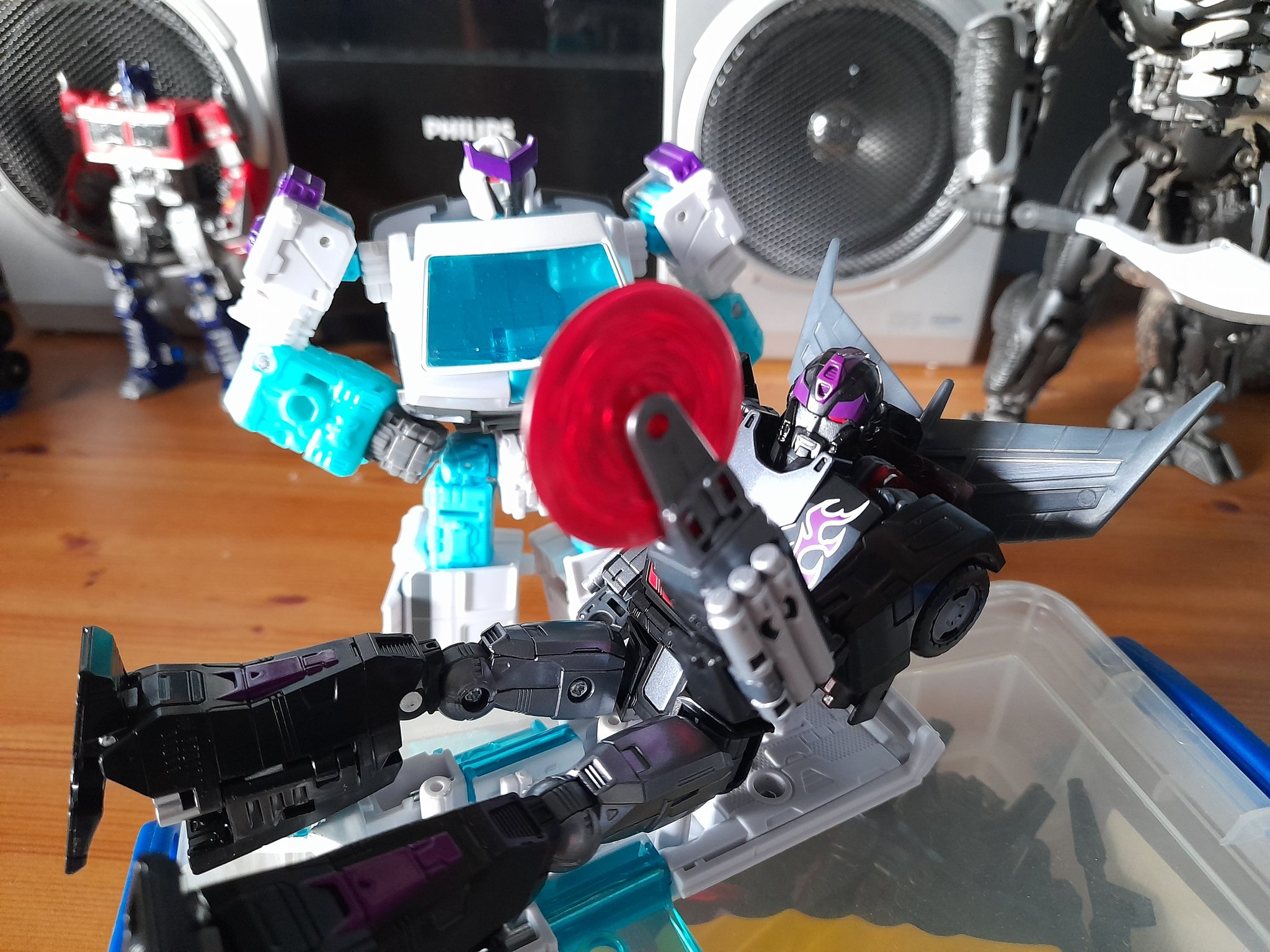 In Hand Images - Transformers Shattered Glass Sideswipe and Rodimus