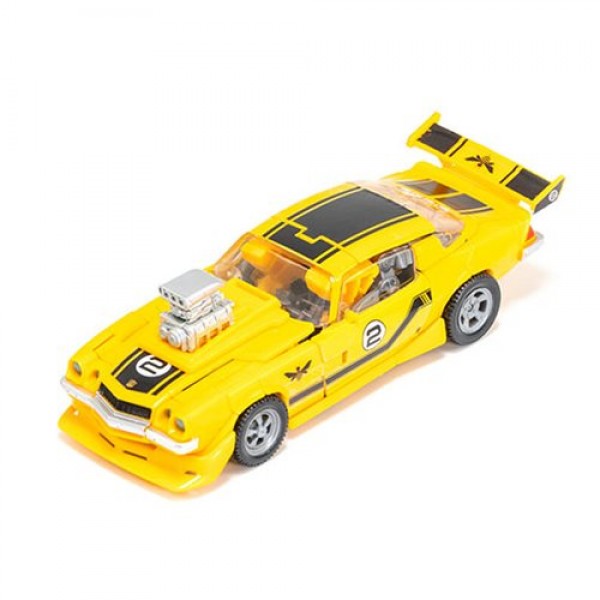Official Reveal of Transformers Studio Series 15 Rebekah's Garage Bumblebee with Charlie