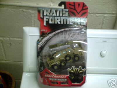 Transformers News: First Look at Transformers Movie Swindle and Bonecrusher Figures