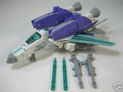 Transformers News: New Images of BotCon Exclusive Dreadwind