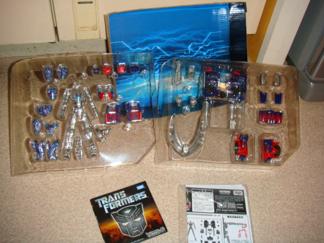 Transformers News: Trans Scanning Optimus Prime - Released