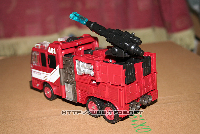 Transformers News: More images of Universe Inferno. {L_IMAGE}
