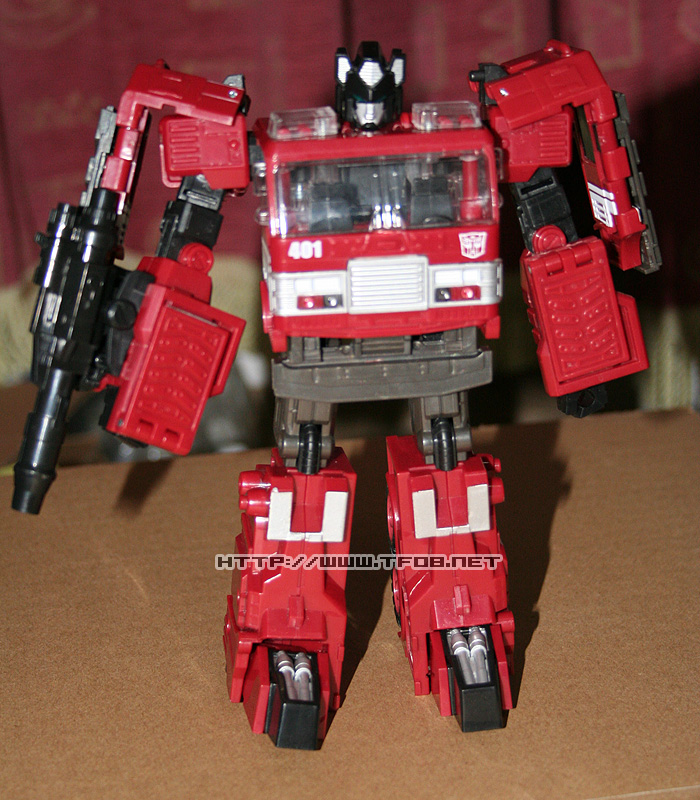 Transformers News: More images of Universe Inferno. {L_IMAGE}