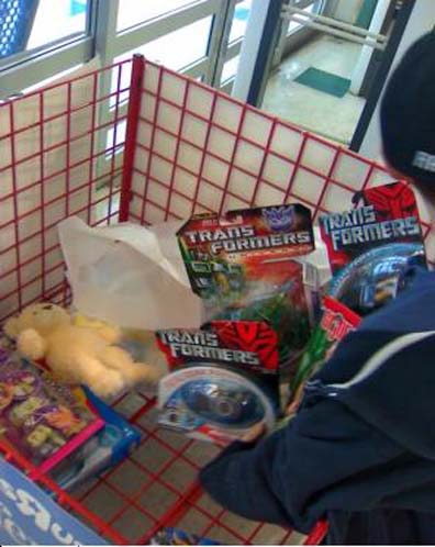 Transformers News: Giving the gift of Transformers (Toys 4 Tots) {L_IMAGE}