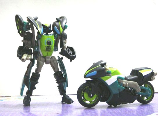 Transformers News: New auction for colored ROTF Knockout {L_IMAGE}