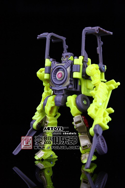 Transformers News: Hi-Res Gallery of ROTF Scouts Dead End, Rollbar and Dirt Boss {L_IMAGE}