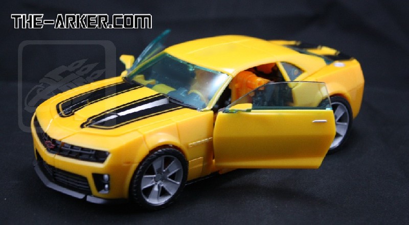 Transformers News: New Images of ROTF Human Alliance Bumblebee Figure {L_IMAGE}