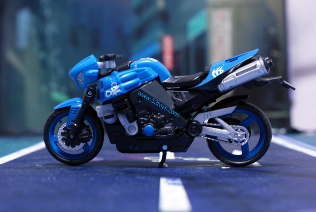 New Images of ROTF Blue "Arcee" Bike