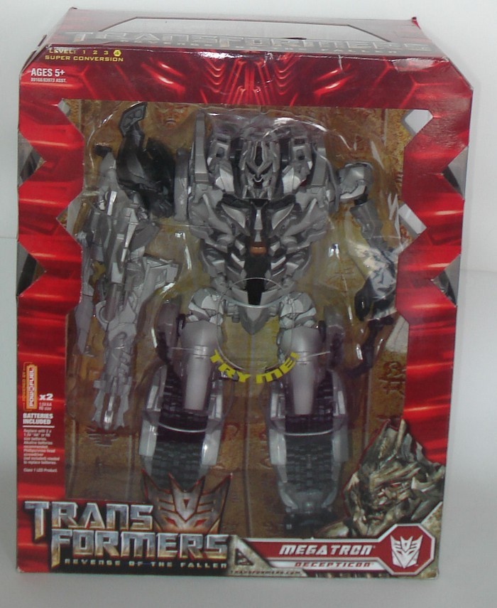 Transformers News: New Images of ROTF Leader-Class Optimus Prime & Megatron New Images of ROTF Leader-Class Prime & Megatron