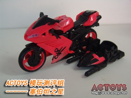 Transformers News: New Images of ROTF Arcee and Jolt New Images of ROTF Arcee and Jolt