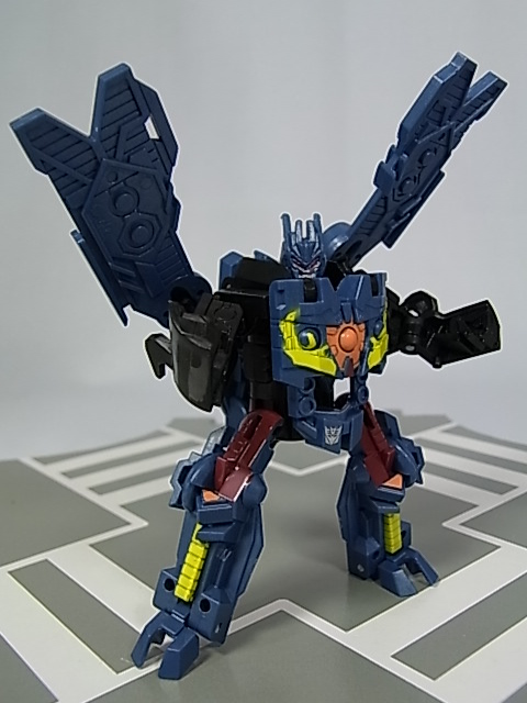 Transformers News: Toys Images of EZ Collection Free Gifts Image