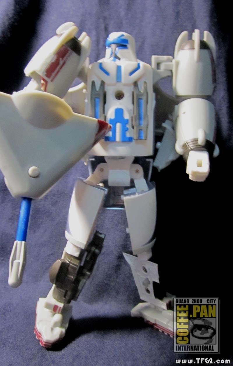 Transformers News: Toy Images of Star Wars Transformers Crossovers - Captain Rex & Yoda Image