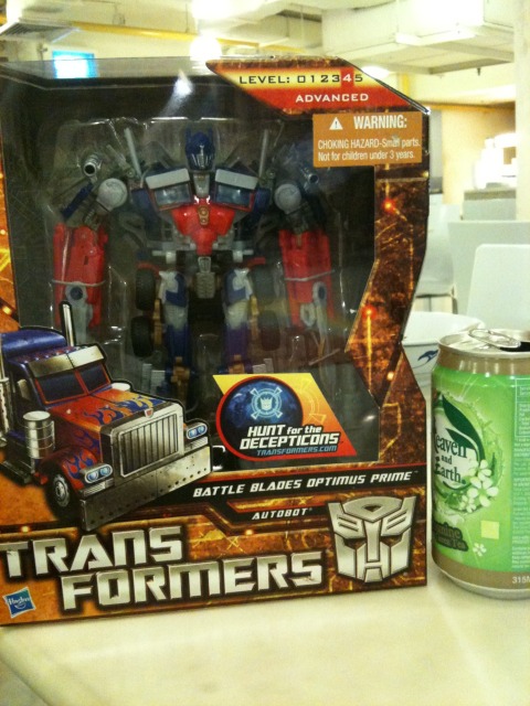 Transformers News: Hunt For The Decepticons Battle Blades Optimus Prime Released in Singapore Image