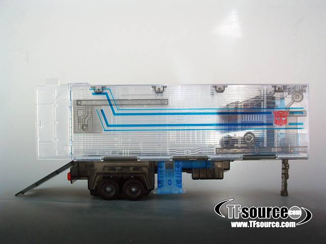 Transformers News: TFSource Update - New Images of MP-4S Convoy Sleep Version Image