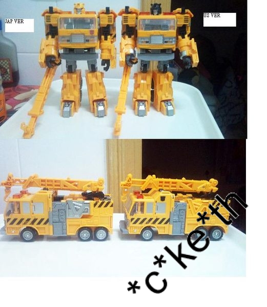 Transformers News: Comparison Photos of RTS & Transformers United Grapple Image