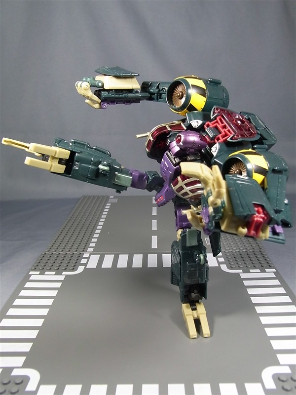 Transformers News: Toy Images of Transformers United UN-14 Lugnut Image