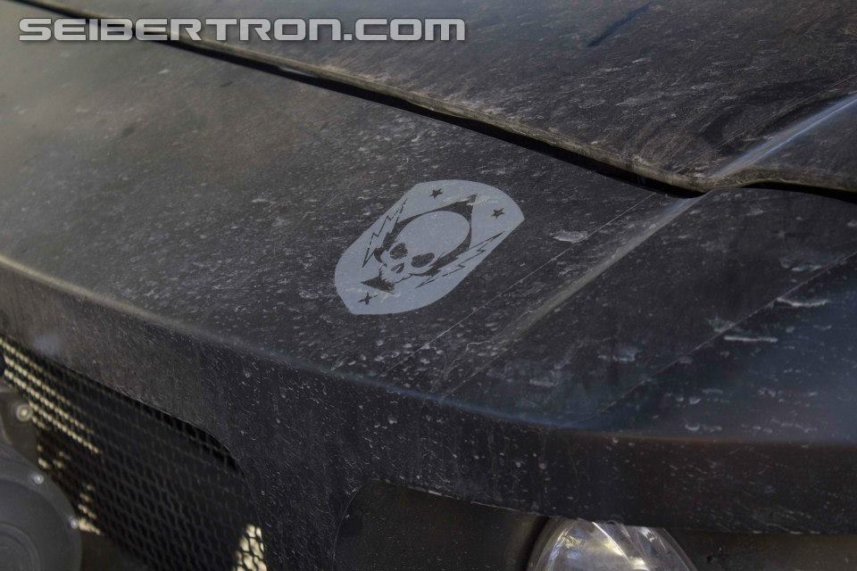 Transformers News: Re: Dino Spotted in Hong Kong with other Autobots?