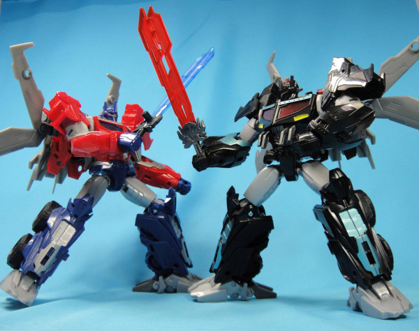 Transformers News: New Photos Of Beast Hunters Nemesis Prime And Black G-25 Leo Prime Transformers News: New Photos Of Beast Hunters Nemesis Prime And Black G-25 Leo Prime