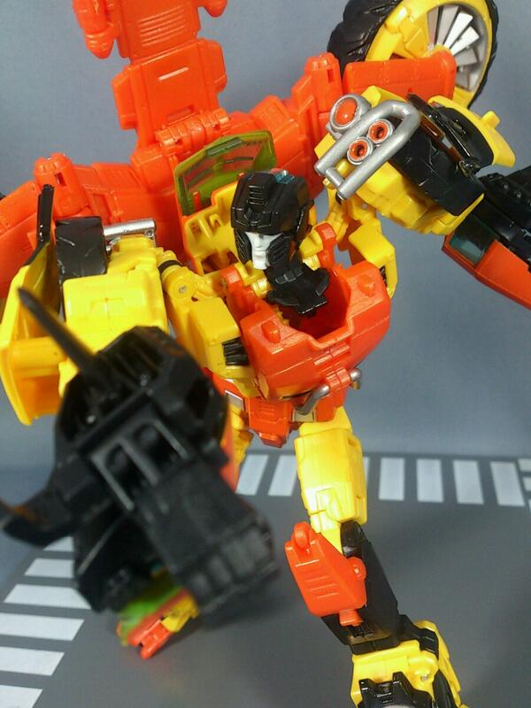 Transformers News: Alfes2010's TakaraTomy Generations Sandstorm Gallery