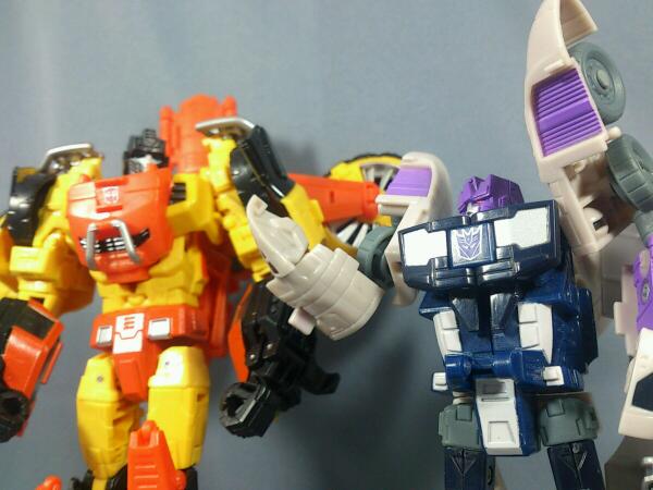 Transformers News: Alfes2010's TakaraTomy Generations Sandstorm Gallery