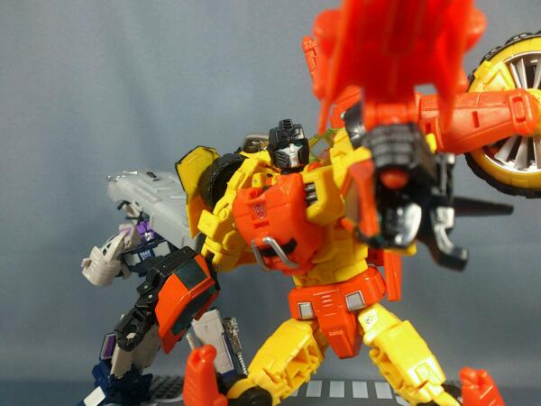 Transformers News: Alfes2010's TakaraTomy Generations Sandstorm Gallery