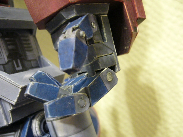 Transformers News: Detailed And Articulated WFC Optimus Papercraft Figure Transformers News: Detailed And Articulated WFC Optimus Papercraft Figure