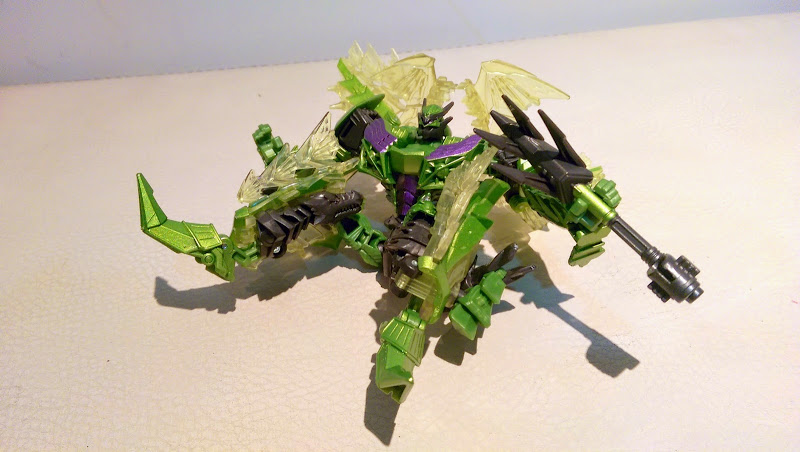 Transformers News: Takara Tomy AoE AD-28 Deluxe Class Snarl In Hand Images Transformers News: Takara Tomy AoE AD-28 Deluxe Class Snarl In Hand Images