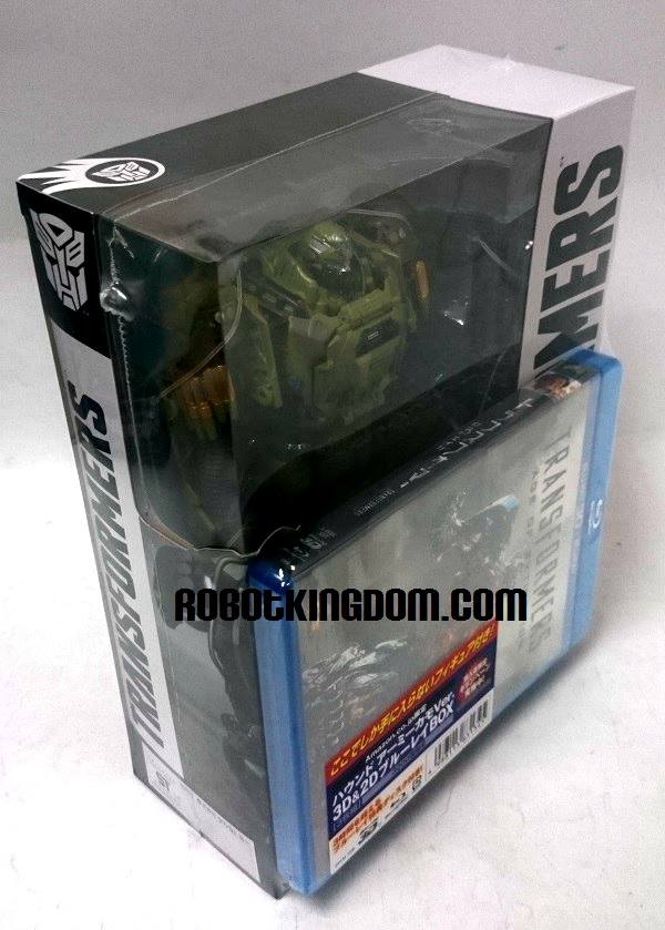 Transformers News: In Hand Images Of Amazon.jp Exclusive Movie Advanced Green Army Camo Hound/Blu-ray Combo Pack