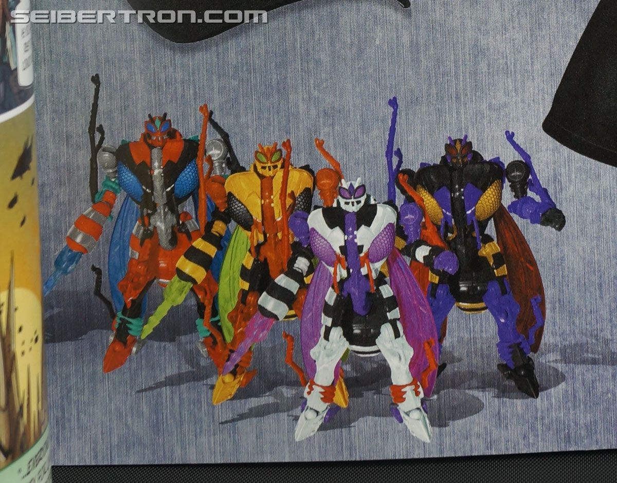 Transformers News: BotCon 2015 - Souvenir Toy Reveals and Convention Comic Cover