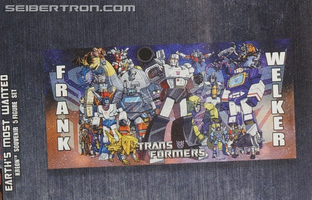 Transformers News: BotCon 2015 - Souvenir Toy Reveals and Convention Comic Cover