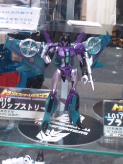 Transformers News: Tokyo Toy Show 2015 - Colored Prototypes of Upcoming Blackarachnia, Nightbird, and Slipstream Transformers News: Tokyo Toy Show 2015 - Colored Prototypes of Upcoming Blackarachnia, Nightbird, and Slipstream