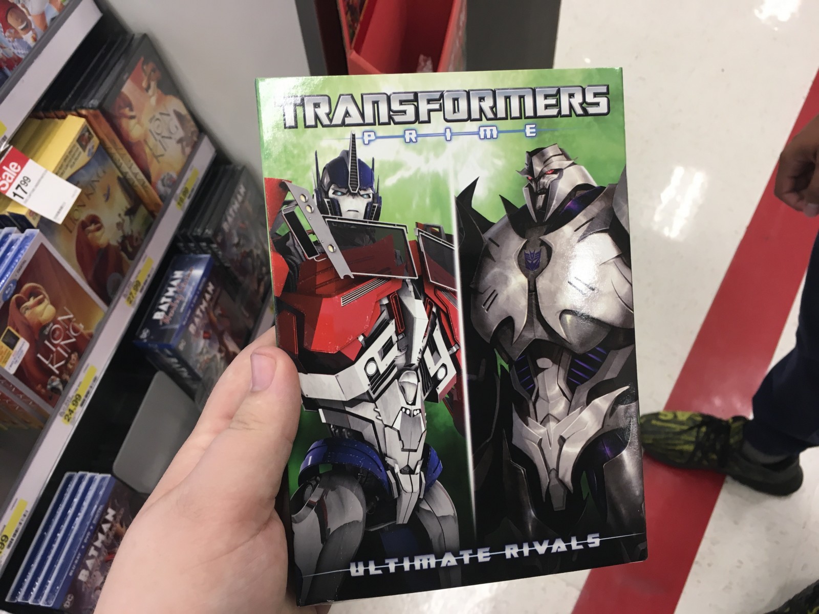 Transformers News: Transformers: Prime Ultimate rivals on DVD sighted in New York!