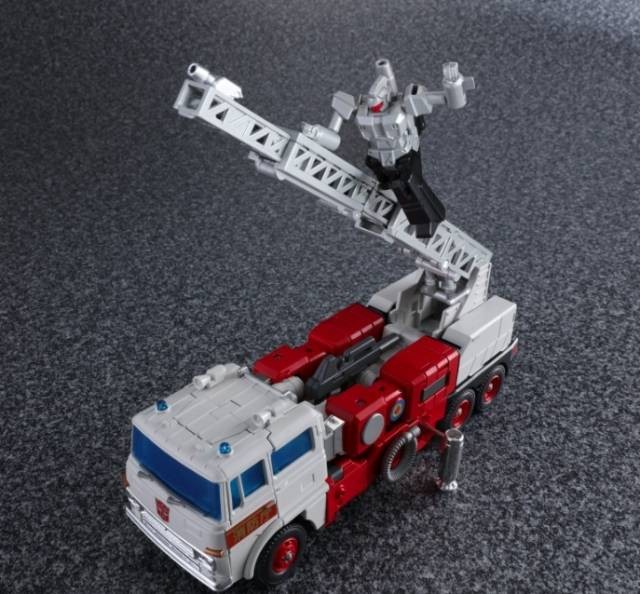 Transformers News: Twincast / Podcast Episode #191 "Champagne Wishes and Energon Dreams"