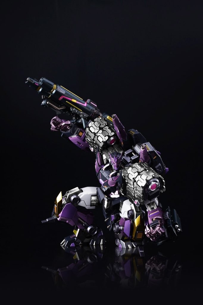 Transformers News: Final Colored Images of Flame Toys Tarn Figure
