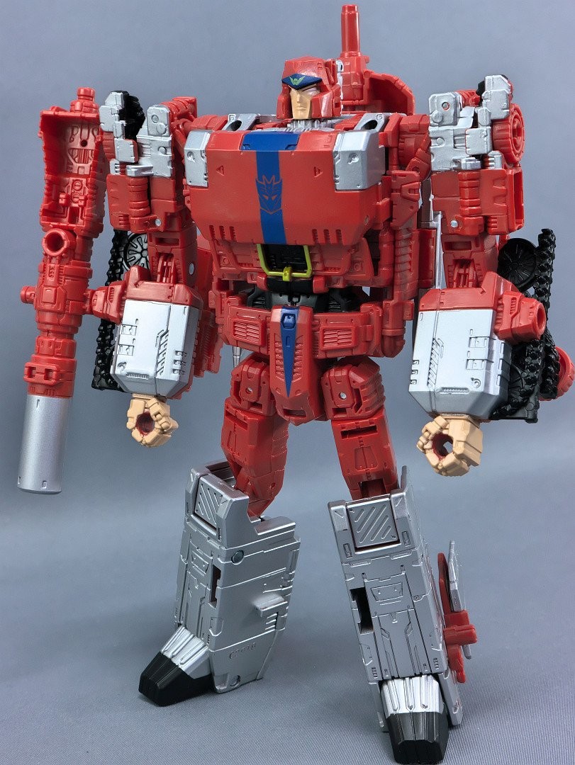 Transformers News: Transformers X Street Fighter II Figures In Hand Images! Ryu vs M. Bison, Chun-Li vs Ken