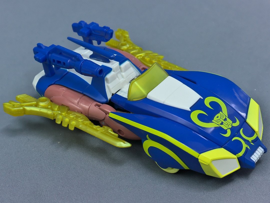 Transformers News: Transformers X Street Fighter II Figures In Hand Images! Ryu vs M. Bison, Chun-Li vs Ken