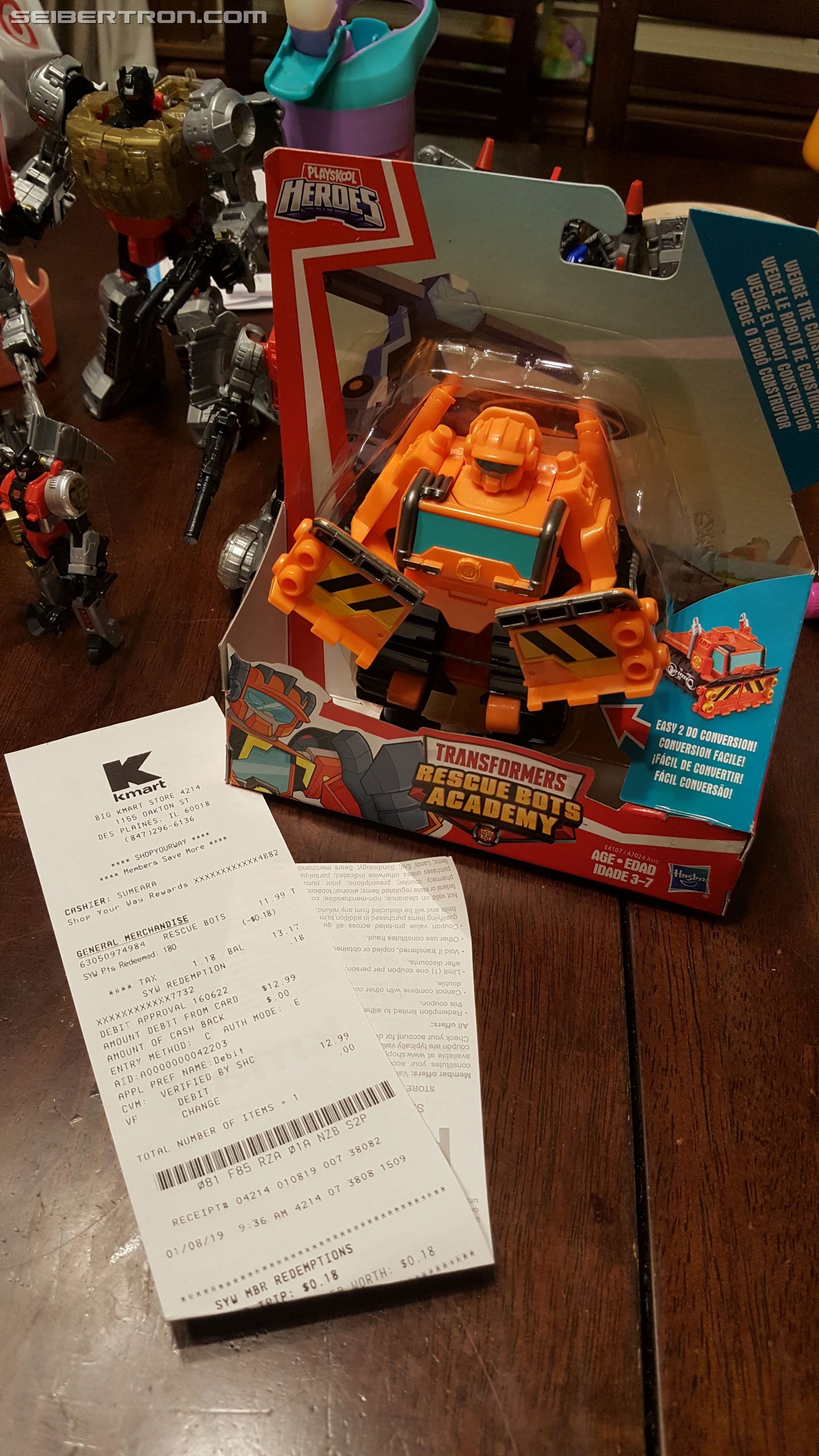 Transformers News: New Rescue Bots Academy figures found at retail Transformers News: New Rescue Bots Academy figures found at retail