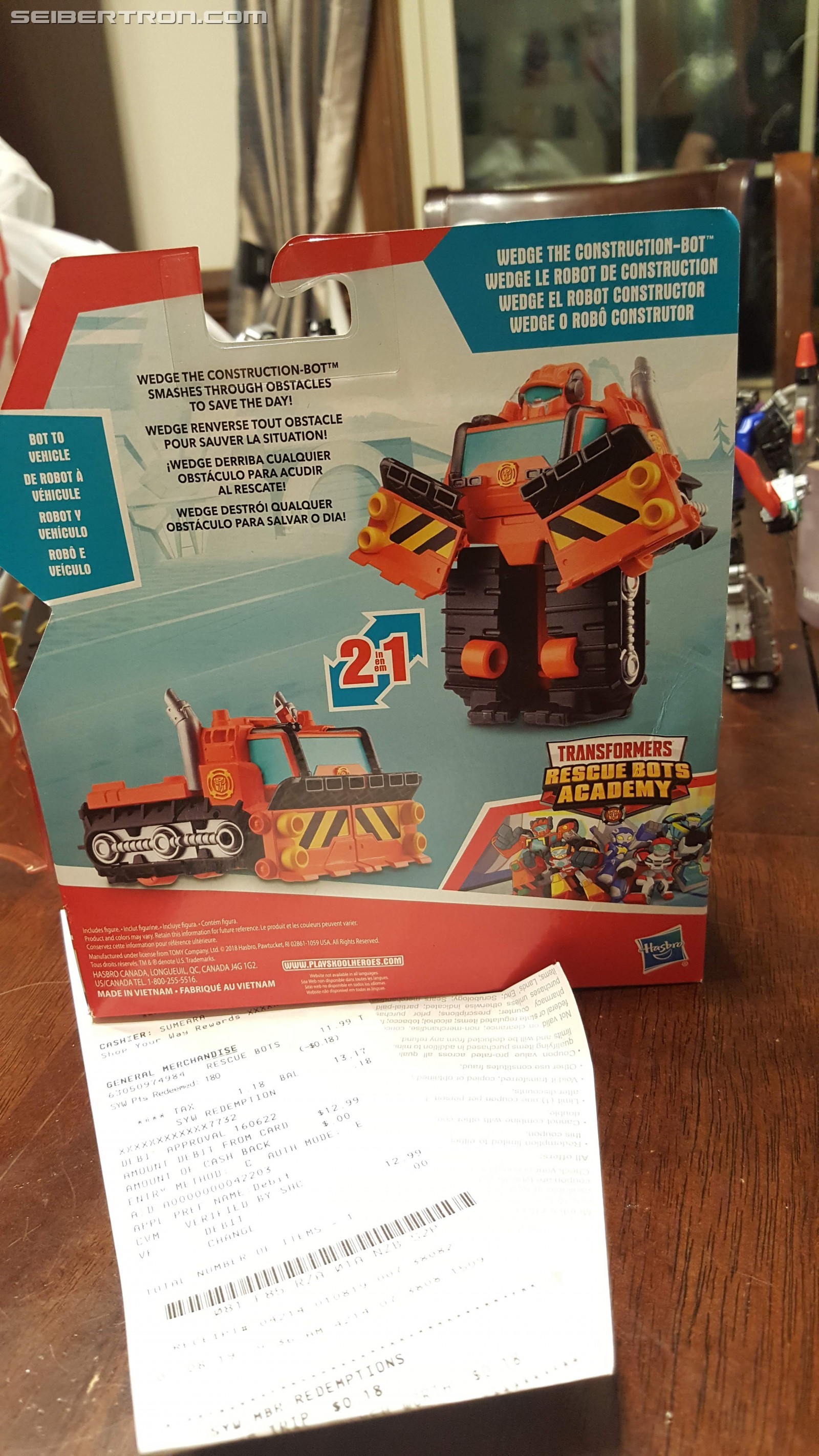 Transformers News: New Rescue Bots Academy figures found at retail Transformers News: New Rescue Bots Academy figures found at retail
