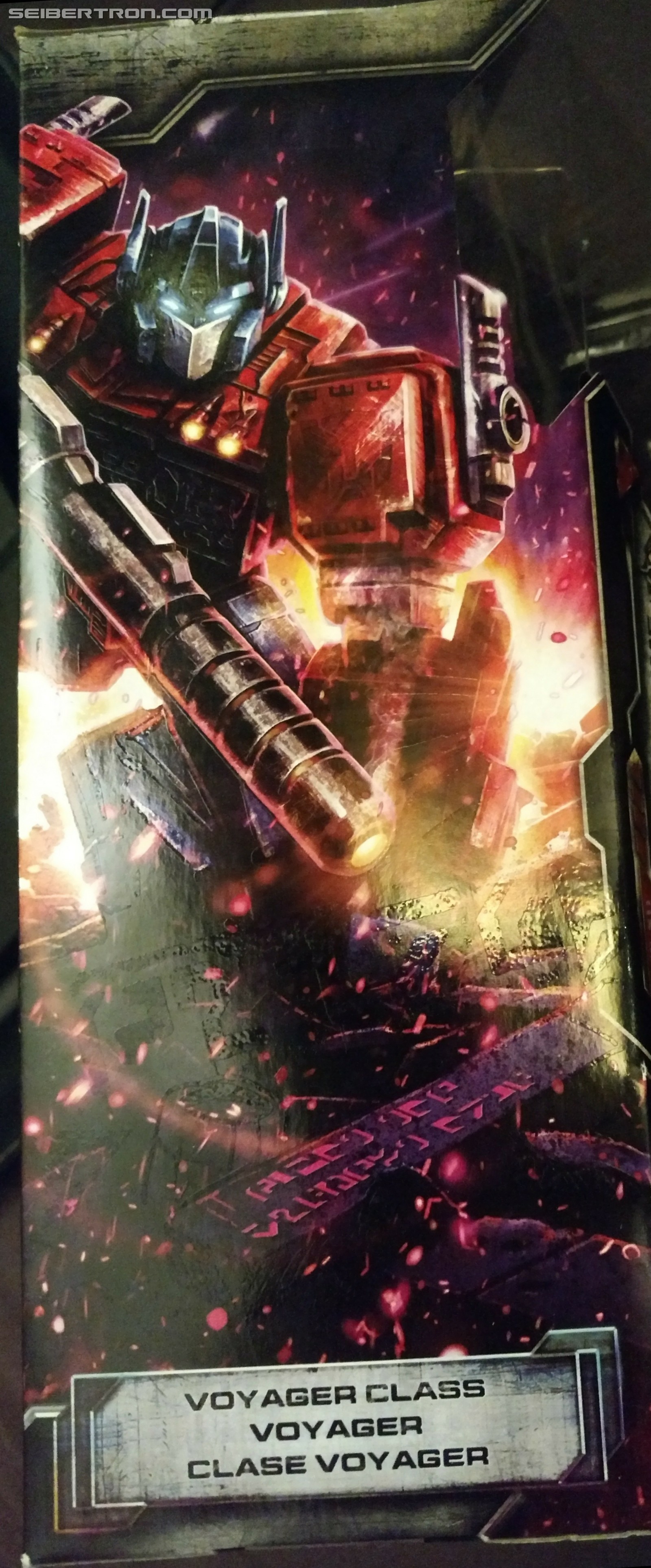 Transformers News: Get a clear look at the extra hidden details on Siege Voyager packages