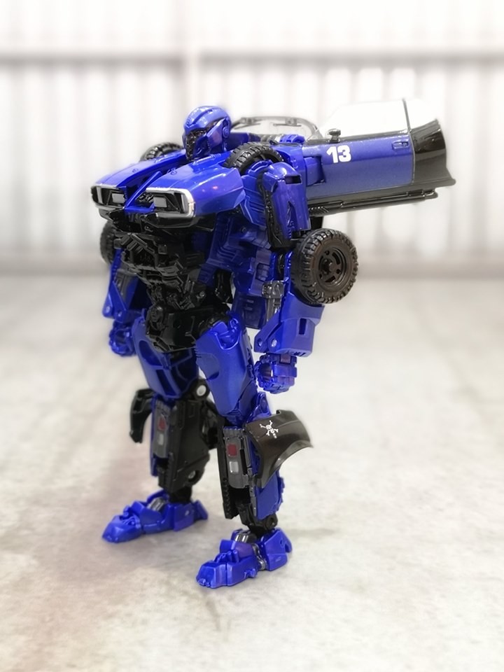Transformers News: In Hand Images of Transformers Studio Series DOTM Optimus Prime And Car Mode Dropkick