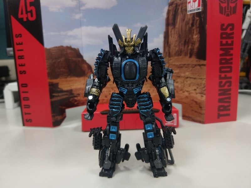 Transformers News: In-Hand Images of Transformers Studio Series SS-45 AOE Helicopter Mode Drift Transformers News: In-Hand Images of Transformers Studio Series SS-45 AOE Helicopter Mode Drift
