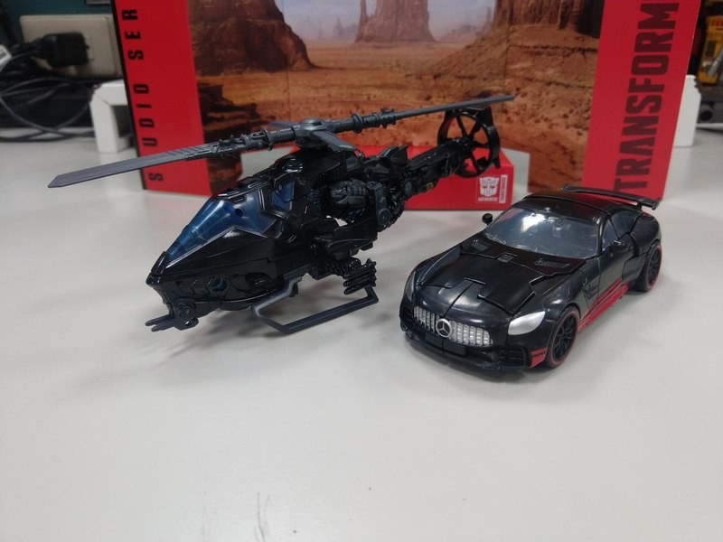Transformers News: In-Hand Images of Transformers Studio Series SS-45 AOE Helicopter Mode Drift Transformers News: In-Hand Images of Transformers Studio Series SS-45 AOE Helicopter Mode Drift