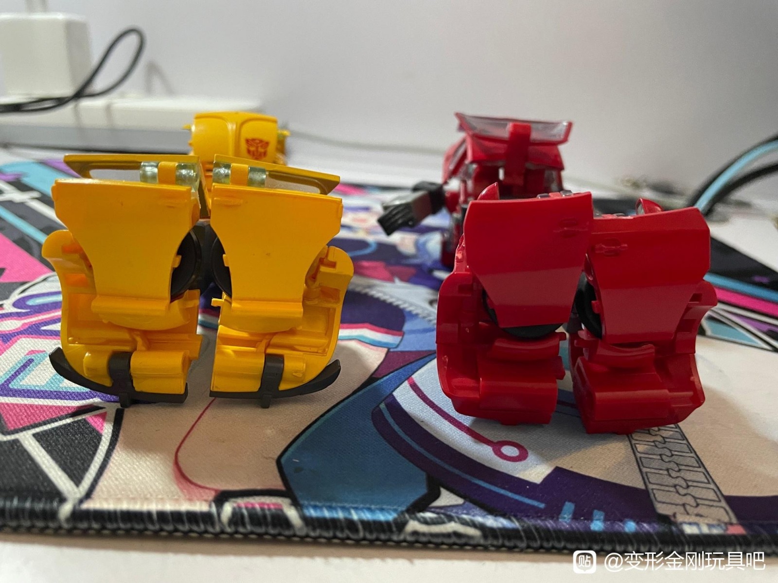 Transformers News: Comparison of Possible Transformers Masterpiece Cliffjumper with MP 45 Bumblebee