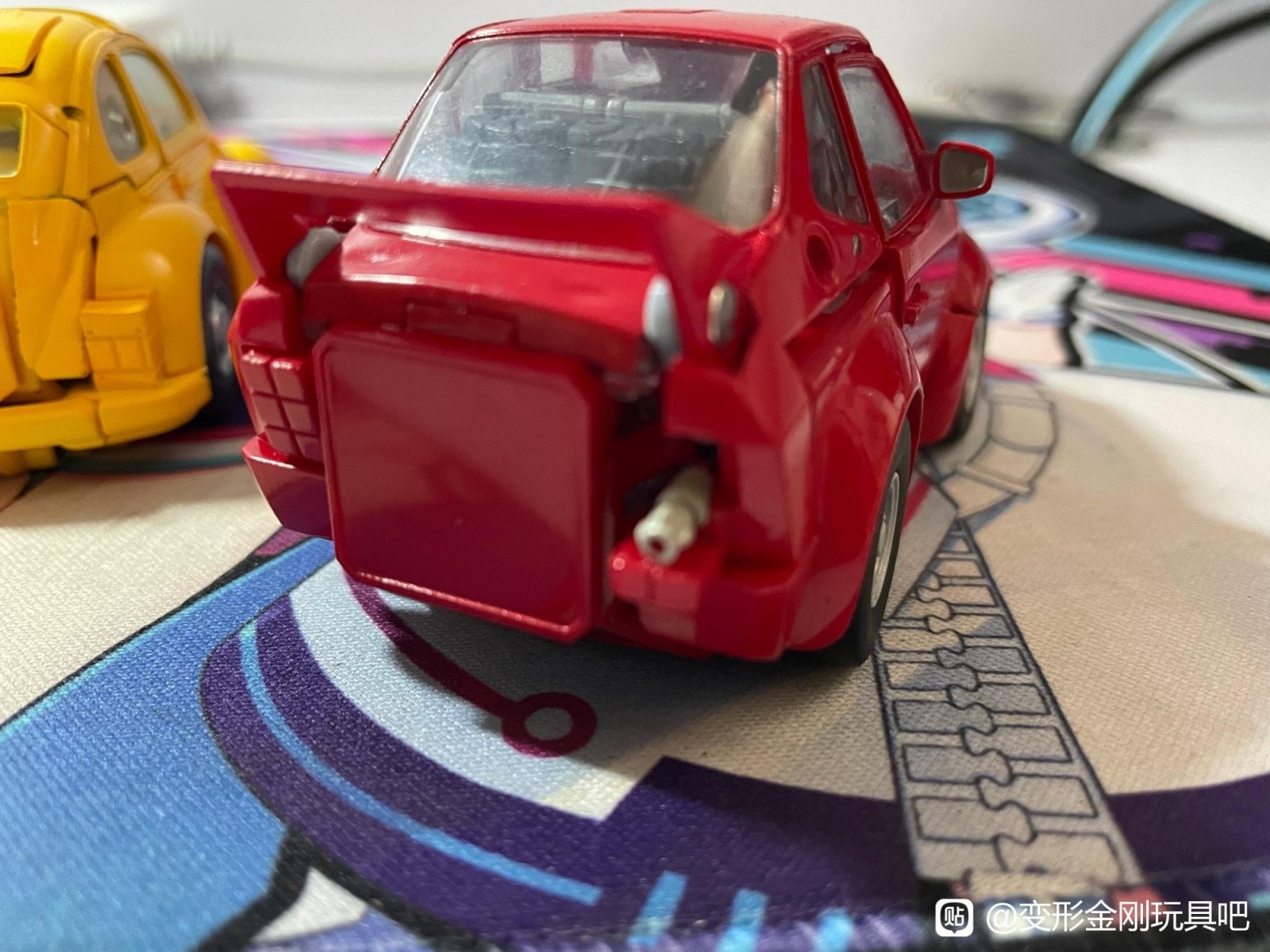 Transformers News: Comparison of Possible Transformers Masterpiece Cliffjumper with MP 45 Bumblebee