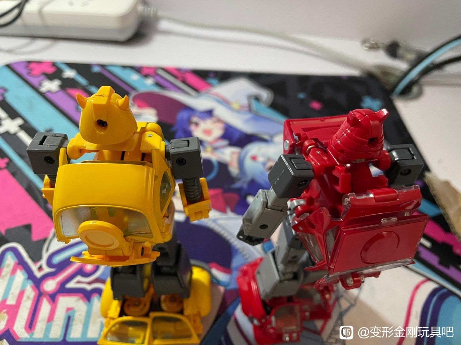 Transformers News: Comparison of Possible Transformers Masterpiece Cliffjumper with MP 45 Bumblebee