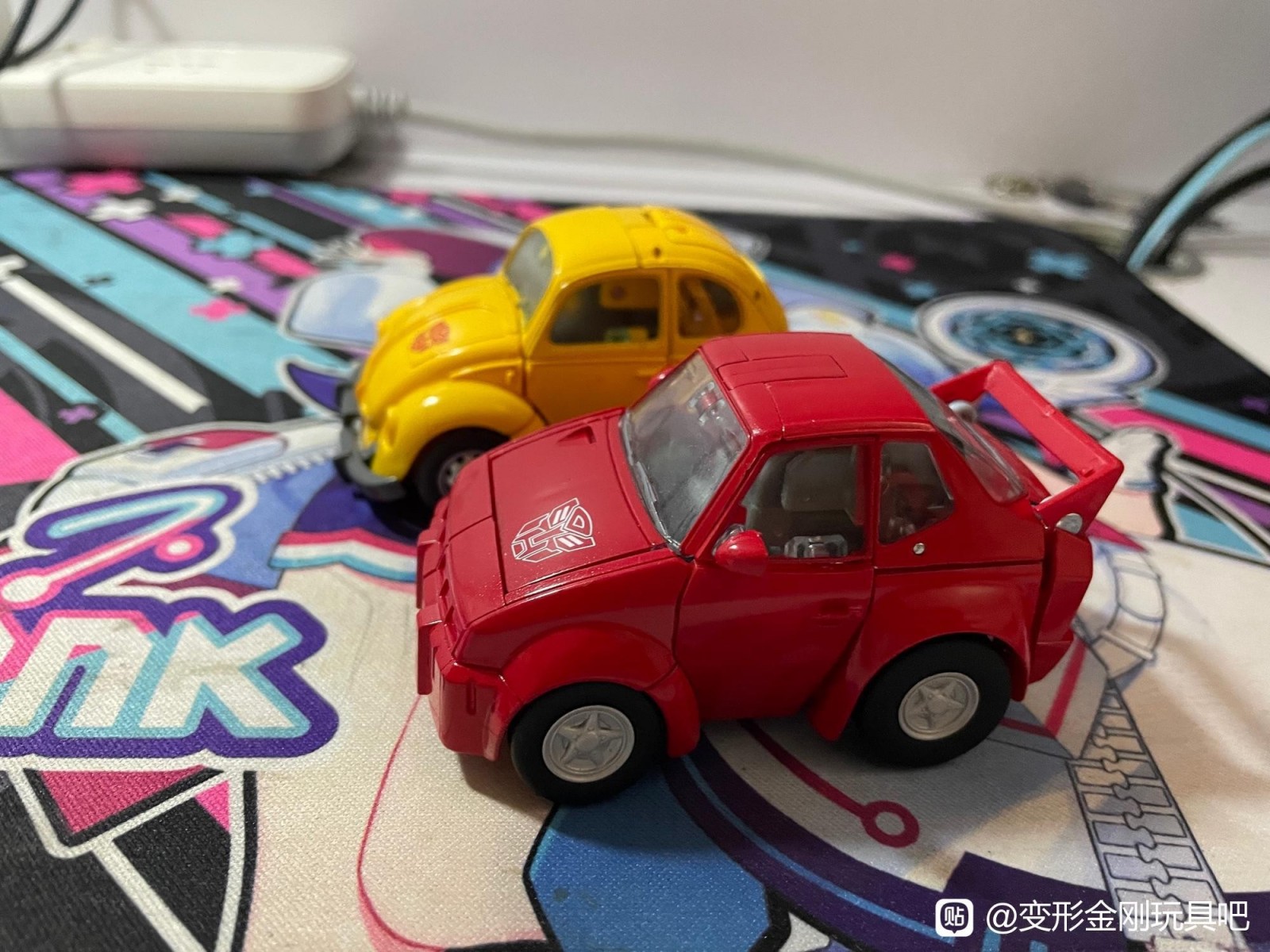 Transformers News: Comparison of Possible Transformers Masterpiece Cliffjumper with MP 45 Bumblebee
