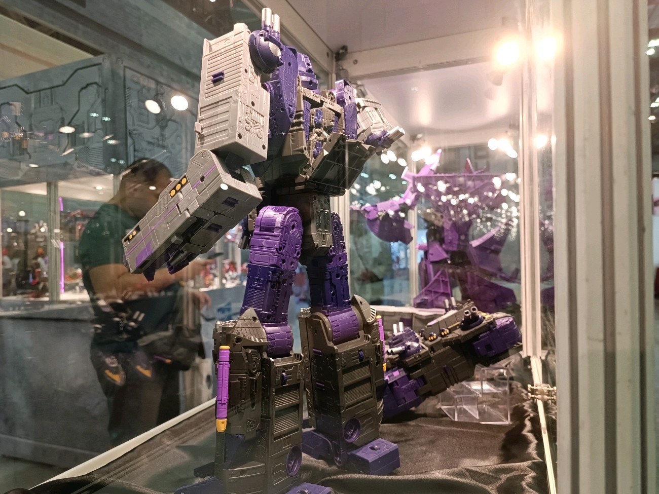Transformers News: Titan Class Tidal Wave Revealed at Cybertron Fest 2023 in Singapore Transformers News: Titan Class Tidal Wave Revealed at Cybertron Fest 2023 in Singapore
